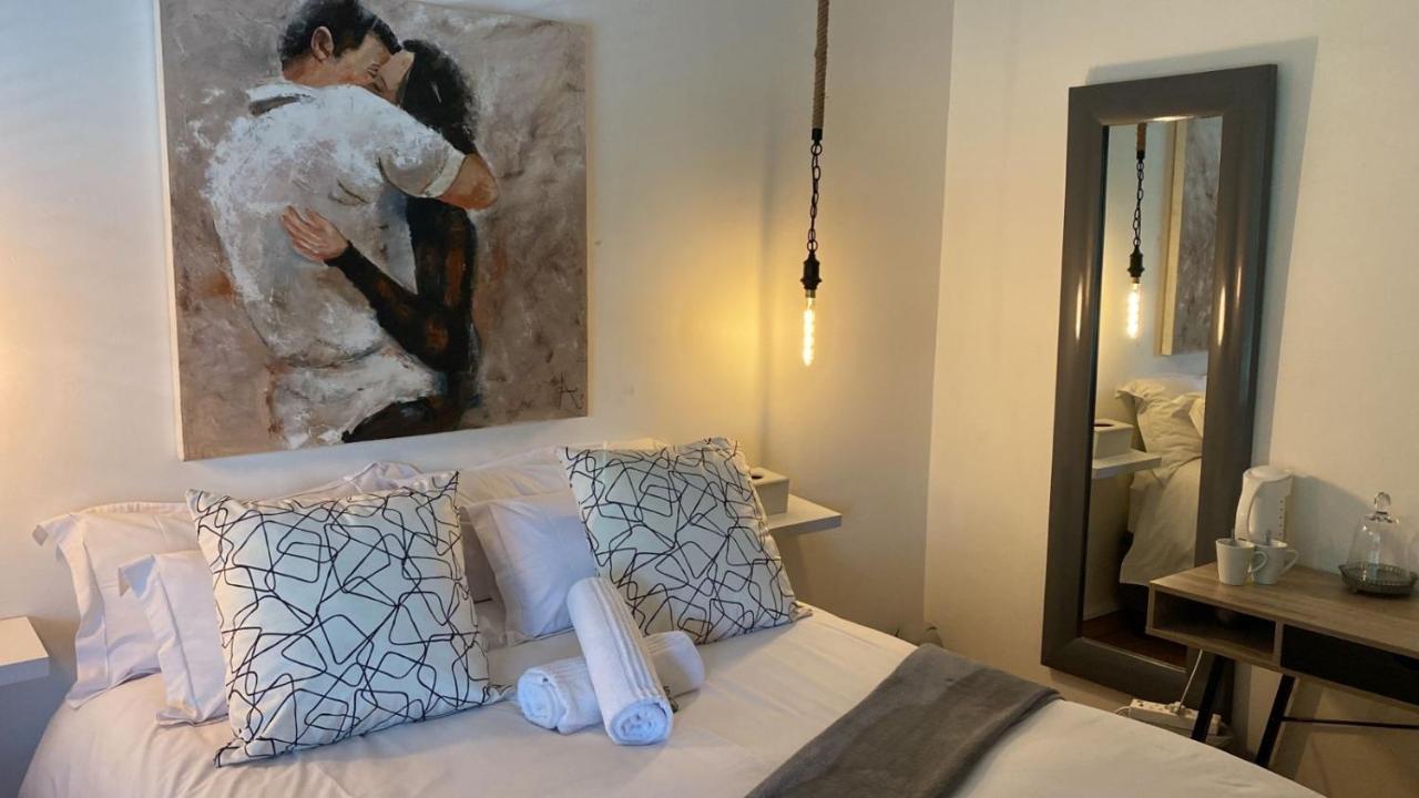Luxury Upmarket Guesthouse 20 On 4Th Рустенбург Екстериор снимка