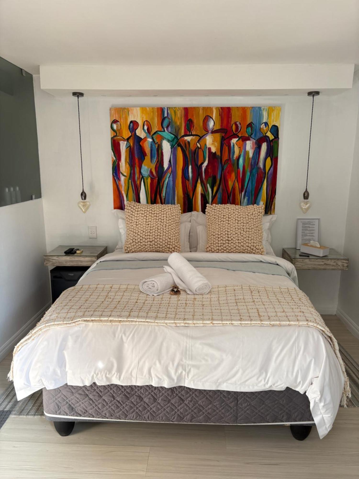 Luxury Upmarket Guesthouse 20 On 4Th Рустенбург Екстериор снимка